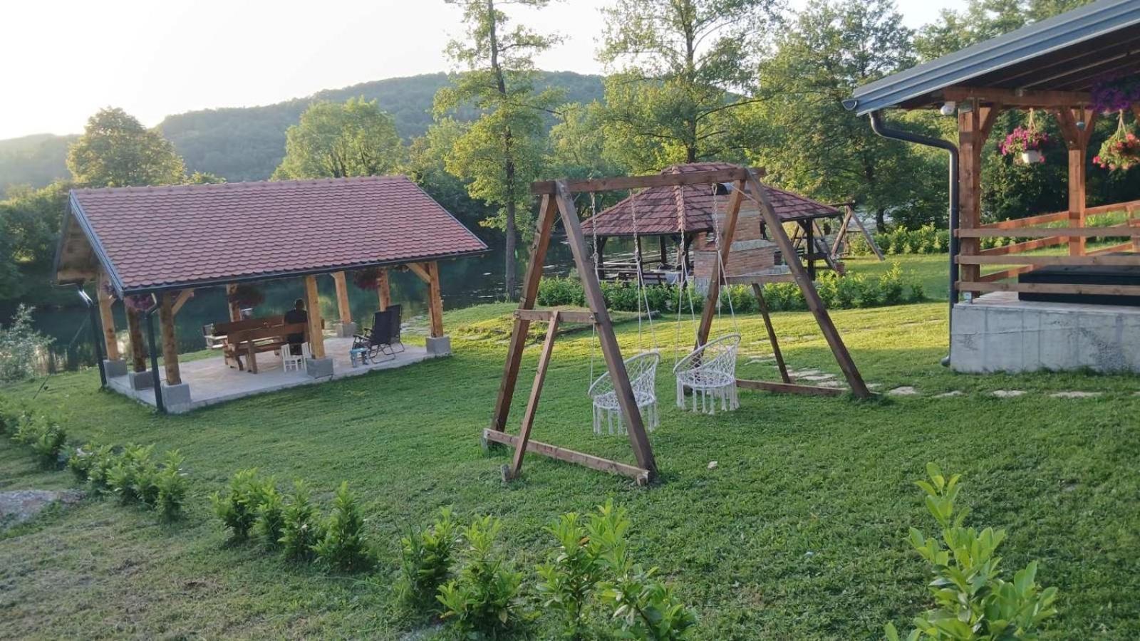 Вілла Vikendica Krupa Na Vrbasu Баня-Лука Екстер'єр фото